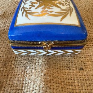 Vintage French porcelain painted trinket box